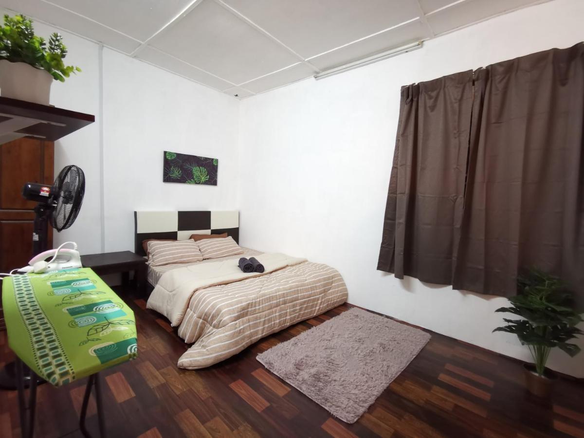 Sri Makmur Pontian Homestay Pontian Besar ภายนอก รูปภาพ